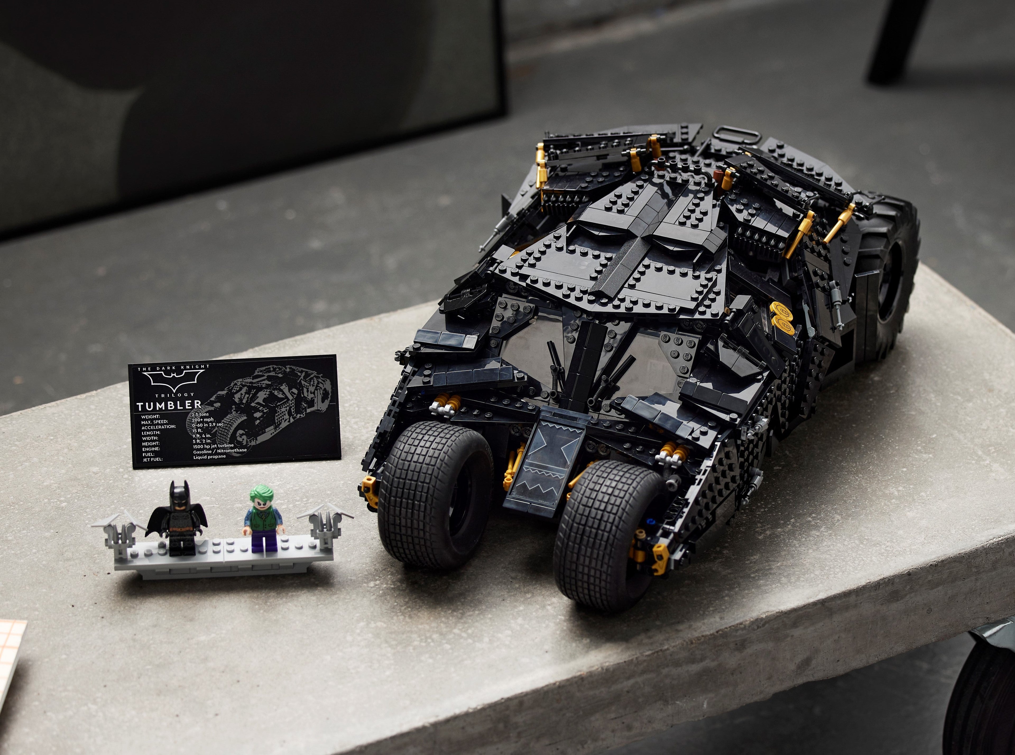 2068PCS Batmobile Tumbler Compatible 76240 70169